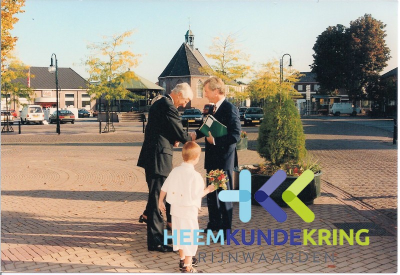 Lobith-Rijnwaarden CVK J.Kamminga op bezoek 25-09-1997 burgemeester W. Burgering F000009